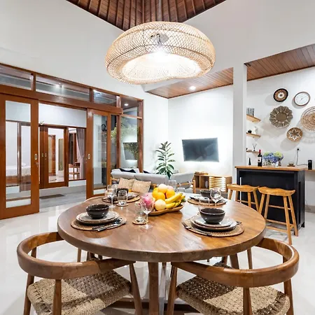 Saum - 10 Min To Beach, Tranquil Retreat With Private Pool